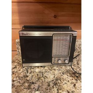 Vintage Sears Solid State/Multi-Band Model 800 Radio AM/FM/TV1/TV2/P